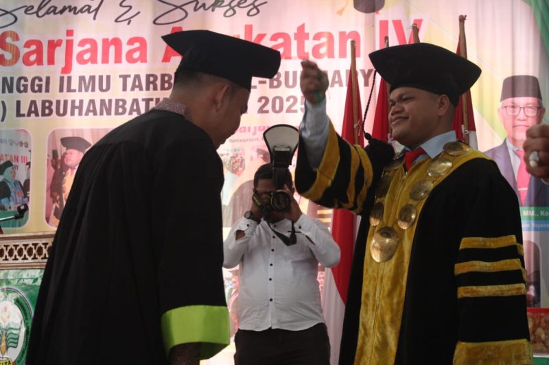 STITA Labuhanbatu Gelar Wisuda Sarjana ke-IV Tahun 2025, Siap Lahirkan Lulusan Beriman, Berilmu, Beramal yang Inovatif, Kompetitif dan Bermanfaat